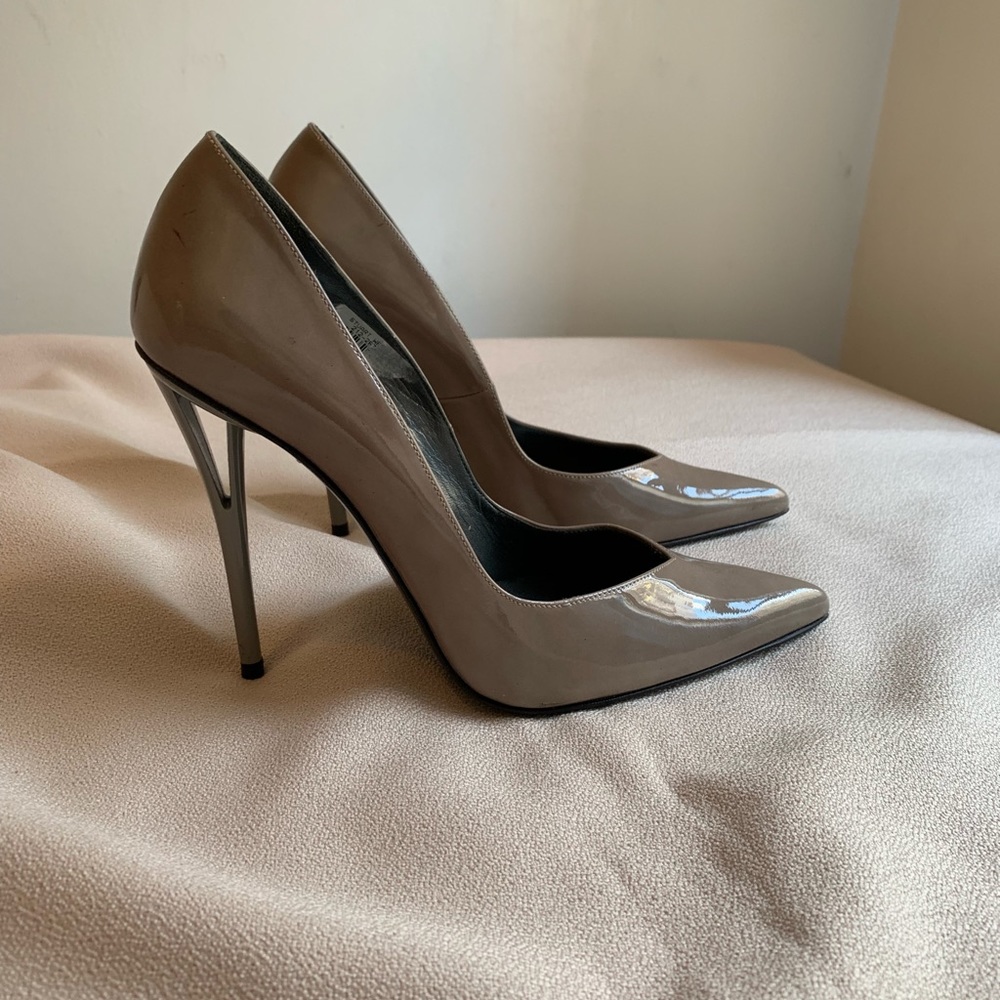 Gray Patent Leather Pumps